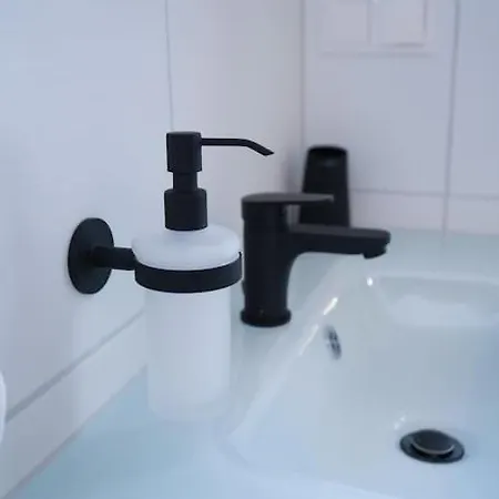Apartment 2-zi. Am Ufer. Boxspringbetten. 2 Wc's. *