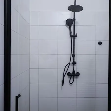 Apartment 2-zi. Am Ufer. Boxspringbetten. 2 Wc's.